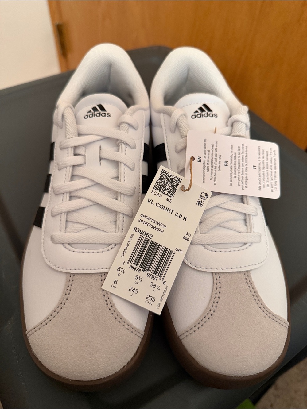 (M6/W7)adidas White Sneakers with Taupe Suede and Brown Gum Sole